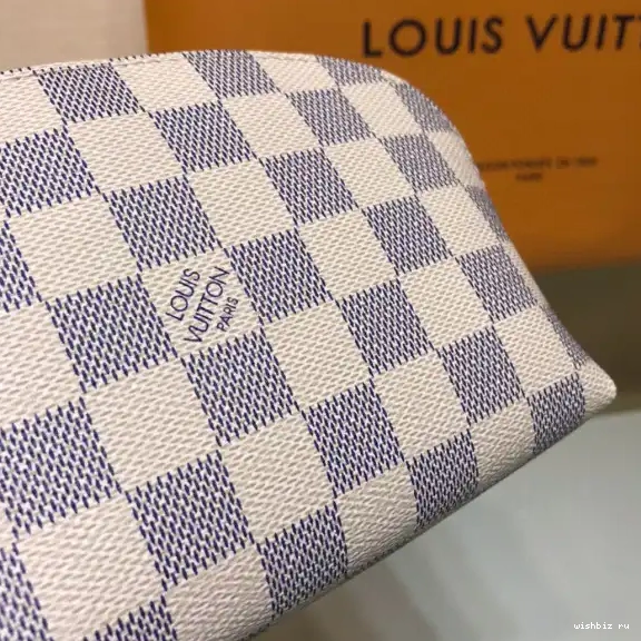 WIS VUITTON COSMETIC POUCH LOUIS 0508